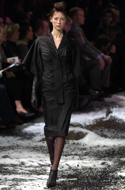 Look 30